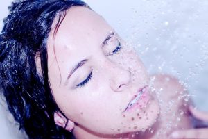 how to choose best bathroom accessories